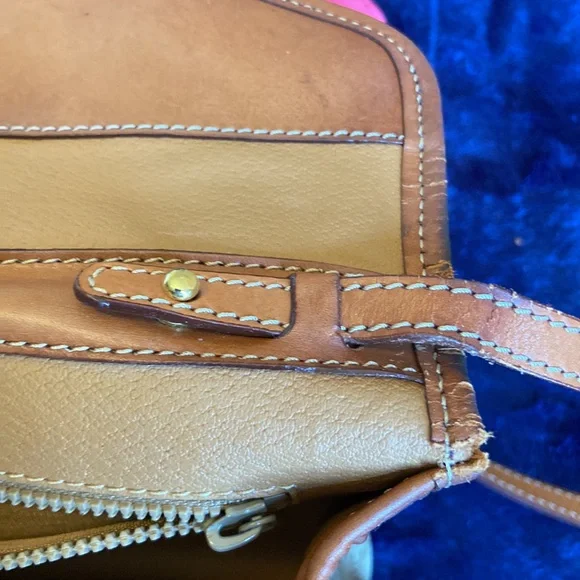 Celine Vintage Tan and Brown Crossbody Bag with snap off strap for a clutch. - Picture 8 of 9